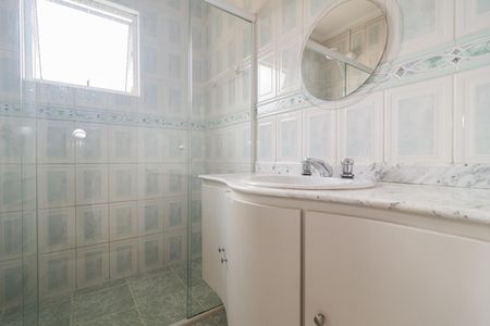 Casa à venda com 302m², 4 quartos e 6 vagas Casa à venda com 302m², 4 quartos e 6 vagasBanheiro da Suíte 3