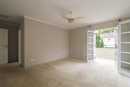 Casa à venda com 302m², 4 quartos e 6 vagas Casa à venda com 302m², 4 quartos e 6 vagasSuíte 1