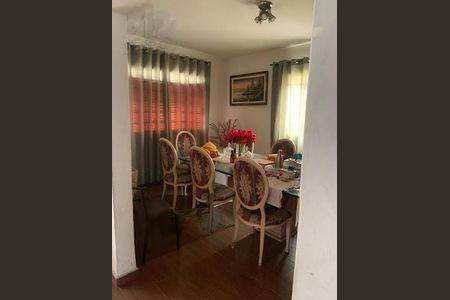 Casa à venda com 200m², 4 quartos e 5 vagas