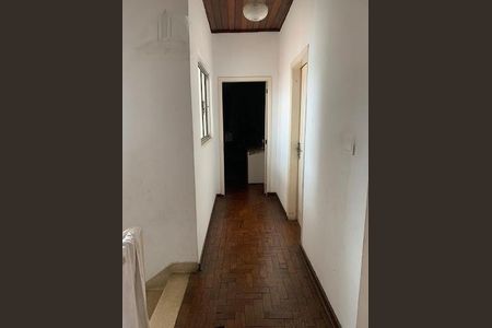 Casa à venda com 200m², 4 quartos e 5 vagas