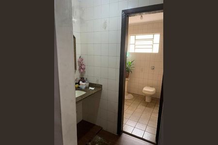 Casa à venda com 200m², 4 quartos e 5 vagas