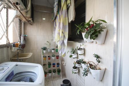 Apartamento à venda com 95m², 2 quartos e 1 vagaÁrea de Serviço