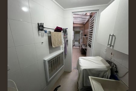 Casa à venda com 177m², 3 quartos e 2 vagas Casa à venda com 177m², 3 quartos e 2 vagasÁrea de Serviço