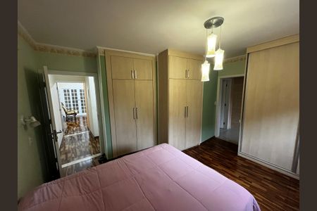 Casa à venda com 177m², 3 quartos e 2 vagas Casa à venda com 177m², 3 quartos e 2 vagasSuíte 1