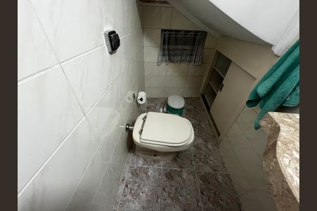 Casa à venda com 177m², 3 quartos e 2 vagas Casa à venda com 177m², 3 quartos e 2 vagasLavabo