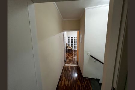 Casa à venda com 177m², 3 quartos e 2 vagas Casa à venda com 177m², 3 quartos e 2 vagasCorredor