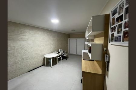 Casa à venda com 177m², 3 quartos e 2 vagas Casa à venda com 177m², 3 quartos e 2 vagasQuarto de Serviço