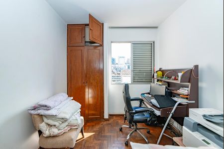 Apartamento à venda com 96m², 3 quartos e 2 vagasQuarto 3