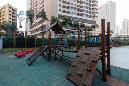 Apartamento para alugar com 101m², 3 quartos e 3 vagasÁrea comum - Playground