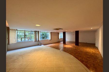 Apartamento à venda com 280m², 3 quartos e 2 vagas Apartamento à venda com 280m², 3 quartos e 2 vagasSala