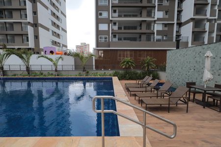 Apartamento à venda com 65m², 2 quartos e 1 vagaÁrea comum - Piscina