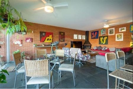 Casa à venda com 4 quartos, 435m² em Jardim Leonor, São Paulo