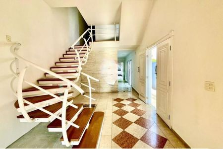 Casa à venda com 355m², 3 quartos e 7 vagas