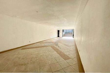 Casa à venda com 355m², 3 quartos e 7 vagas