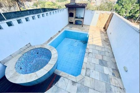 Casa à venda com 355m², 3 quartos e 7 vagas
