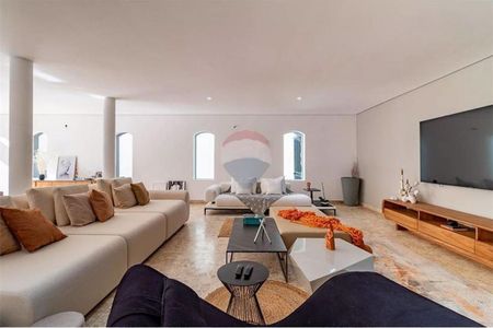 Casa à venda com 530m², 4 quartos e 8 vagas