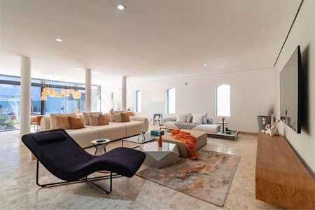 Casa à venda com 530m², 4 quartos e 8 vagas