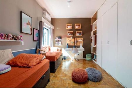 Casa à venda com 530m², 4 quartos e 8 vagas