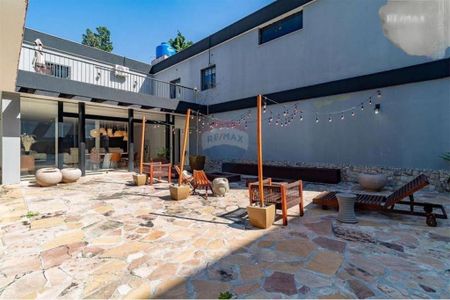 Casa à venda com 530m², 4 quartos e 8 vagas