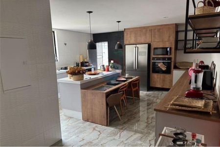 Casa à venda com 530m², 4 quartos e 8 vagas