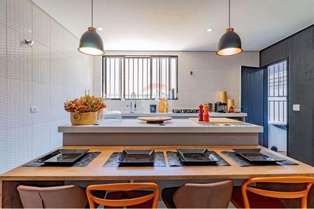 Casa à venda com 530m², 4 quartos e 8 vagas