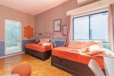 Casa à venda com 530m², 4 quartos e 8 vagas