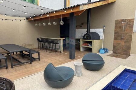 Casa à venda com 530m², 4 quartos e 8 vagas