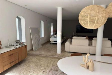 Casa à venda com 530m², 4 quartos e 8 vagas