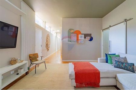 Casa à venda com 530m², 4 quartos e 8 vagas