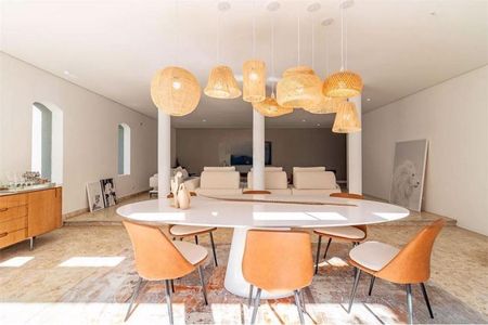 Casa à venda com 530m², 4 quartos e 8 vagas