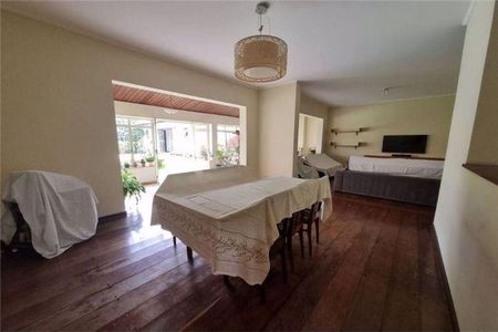 Casa à venda com 4 quartos, 422m² em Jardim Leonor, São Paulo