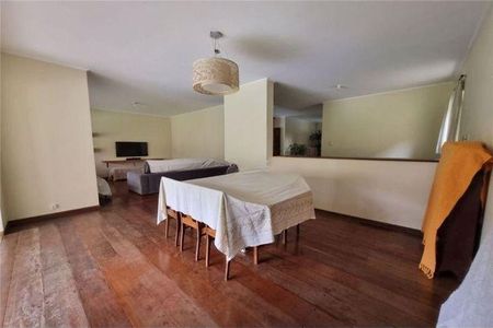 Casa à venda com 4 quartos, 422m² em Jardim Leonor, São Paulo