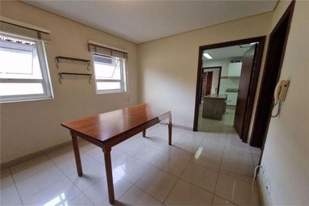 Casa à venda com 4 quartos, 422m² em Jardim Leonor, São Paulo