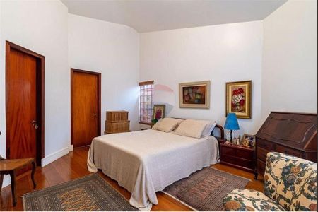 Casa à venda com 4 quartos, 373m² em Morumbi, São Paulo