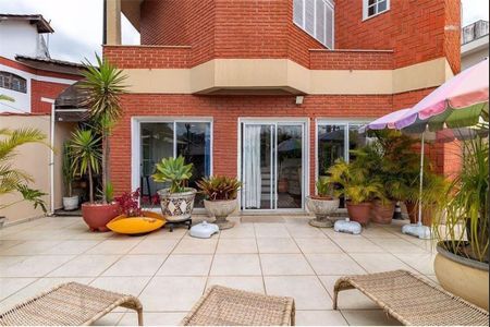 Casa à venda com 373m², 4 quartos e 4 vagas