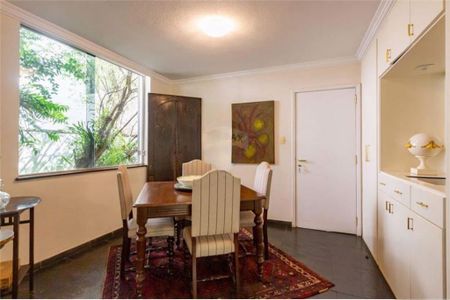 Casa à venda com 374m², 3 quartos e 6 vagas