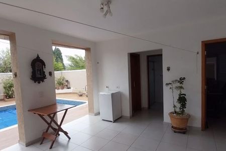 Casa à venda com 271m², 3 quartos e 3 vagas