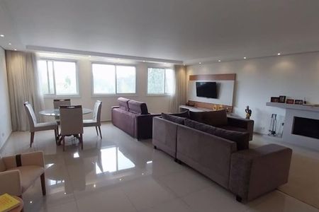 Casa à venda com 271m², 3 quartos e 3 vagas