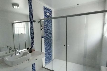 Casa à venda com 271m², 3 quartos e 3 vagas