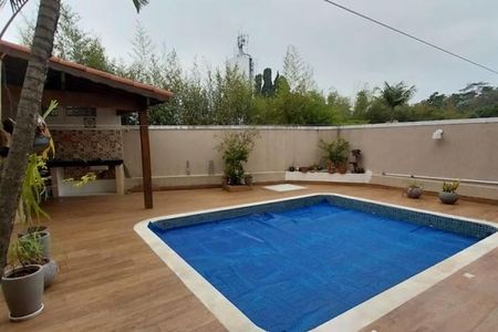 Casa à venda com 271m², 3 quartos e 3 vagas