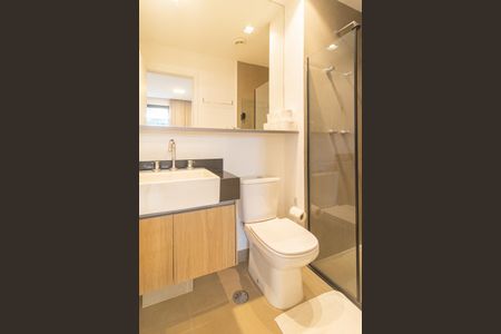 Banheiro de kitnet/studio para alugar com 1 quarto, 40m² em Vila Olímpia, São Paulo