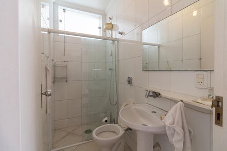 Casa à venda com 400m², 3 quartos e 4 vagasBanheiro de serviço