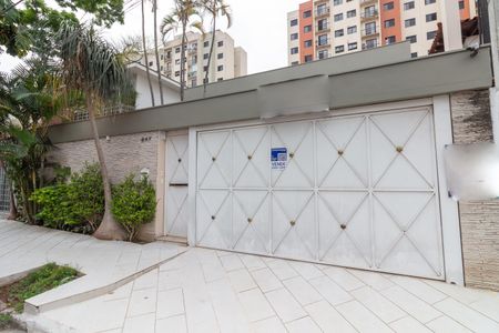 Casa à venda com 400m², 3 quartos e 4 vagasFachada