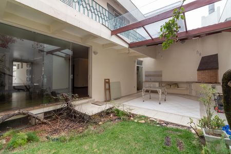 Casa à venda com 400m², 3 quartos e 4 vagasJardim - Churrasqueira
