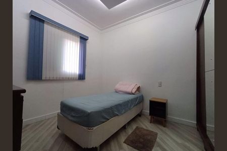 Casa à venda com 3 quartos, 136m² em Vila Carrão, São Paulo