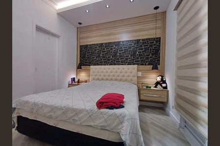 Casa à venda com 3 quartos, 136m² em Vila Carrão, São Paulo