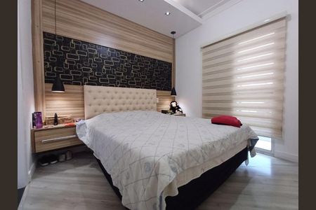 Casa à venda com 3 quartos, 136m² em Vila Carrão, São Paulo