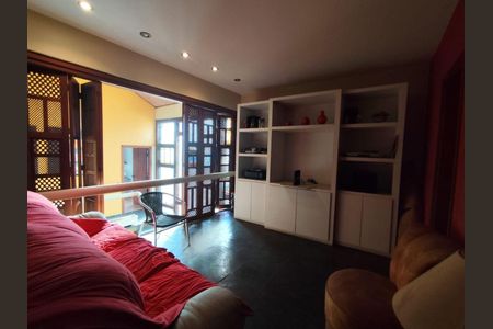 Casa à venda com 5 quartos, 352m² em Vila Prudente, São Paulo