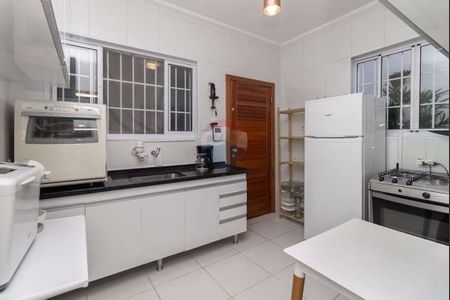 Casa à venda com 125m², 4 quartos e 2 vagas