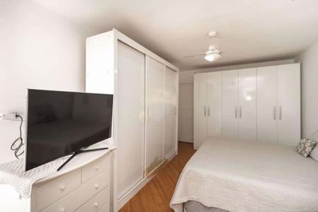 Casa à venda com 125m², 4 quartos e 2 vagas